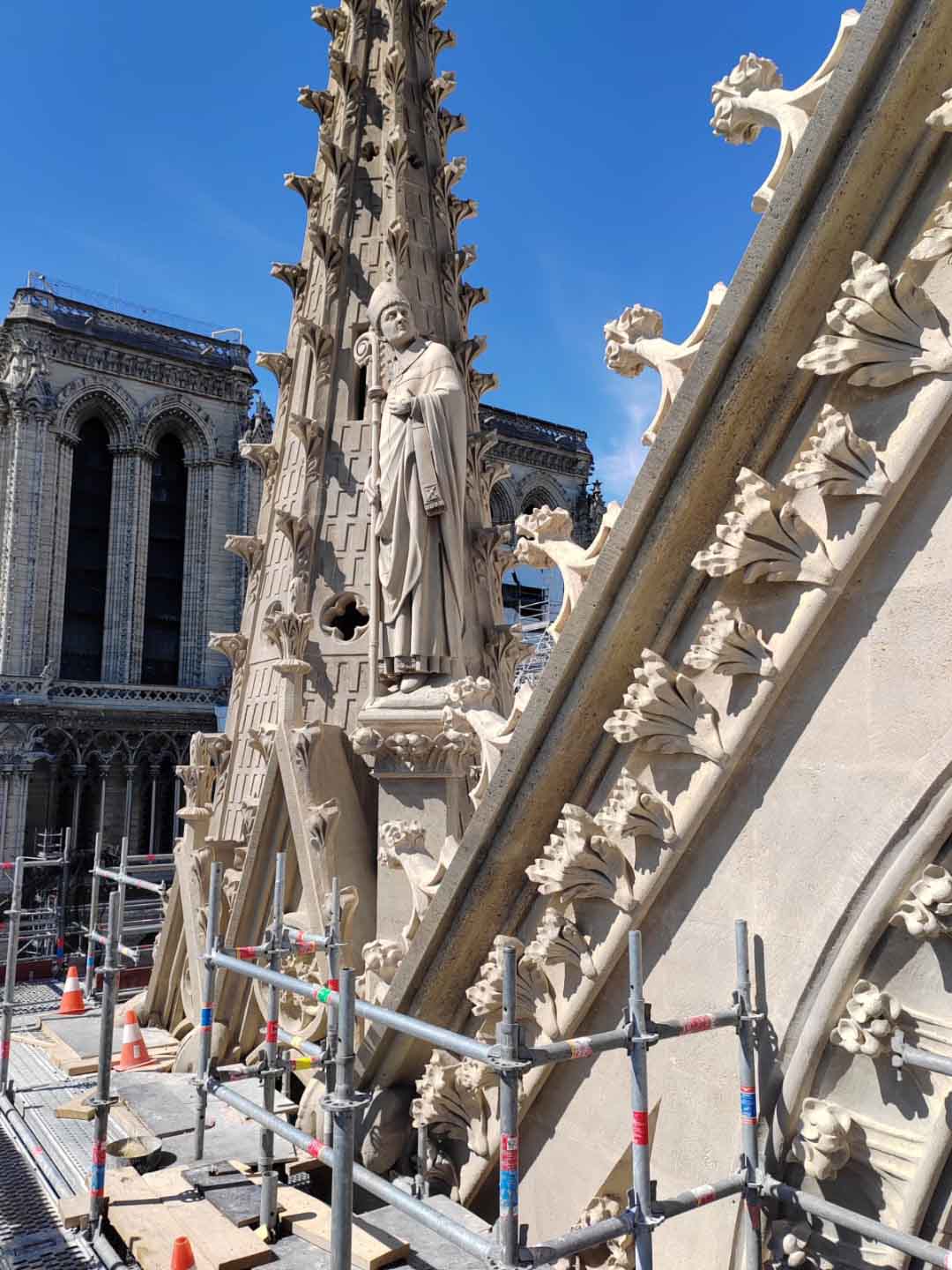 10 Notre Dame de Paris Sim Paris